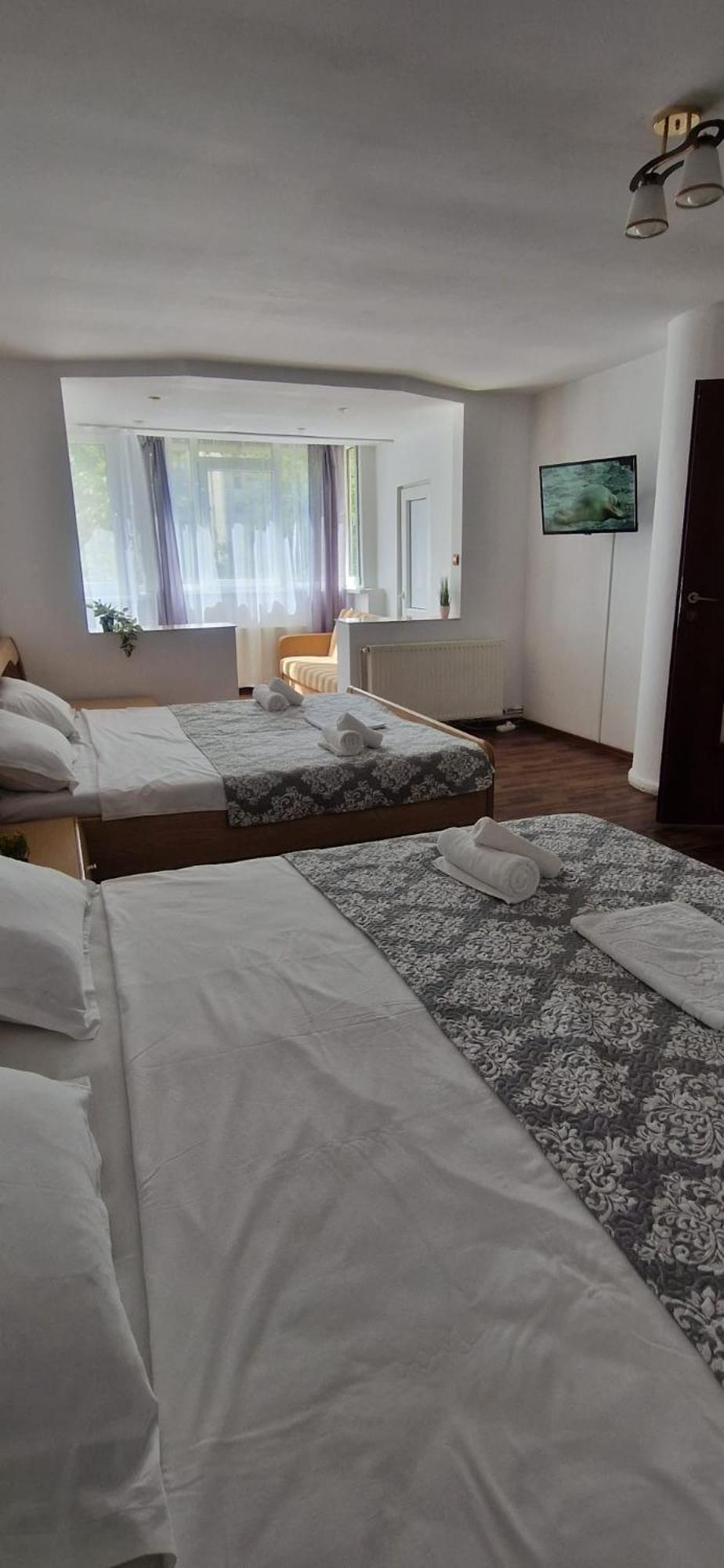 בראשוב Stephanie Apartment-Centru Civic מראה חיצוני תמונה