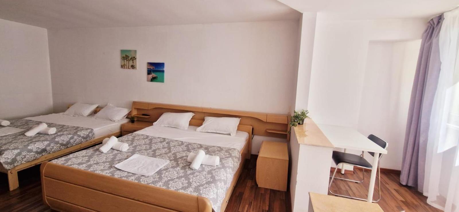 בראשוב Stephanie Apartment-Centru Civic מראה חיצוני תמונה