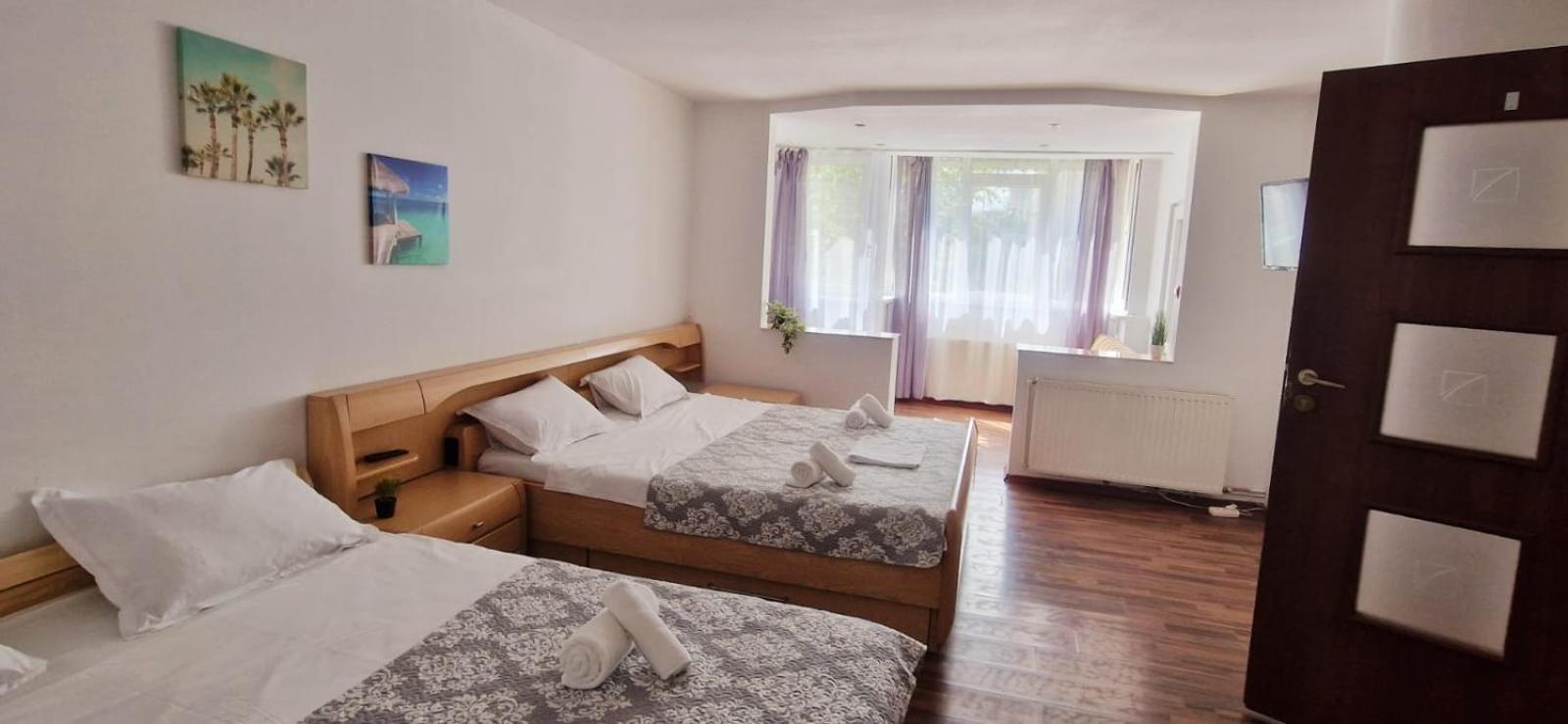 בראשוב Stephanie Apartment-Centru Civic מראה חיצוני תמונה