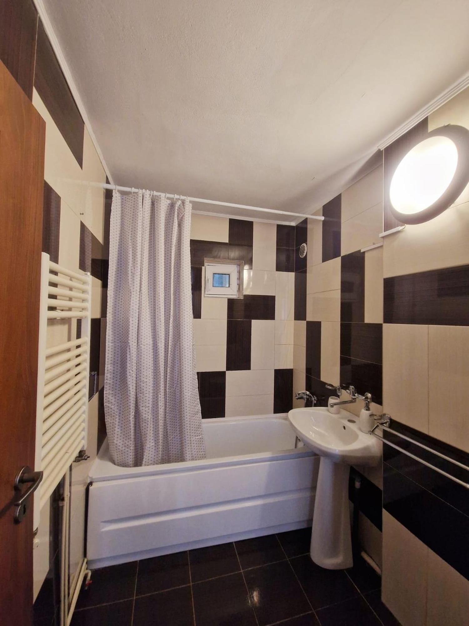 בראשוב Stephanie Apartment-Centru Civic מראה חיצוני תמונה